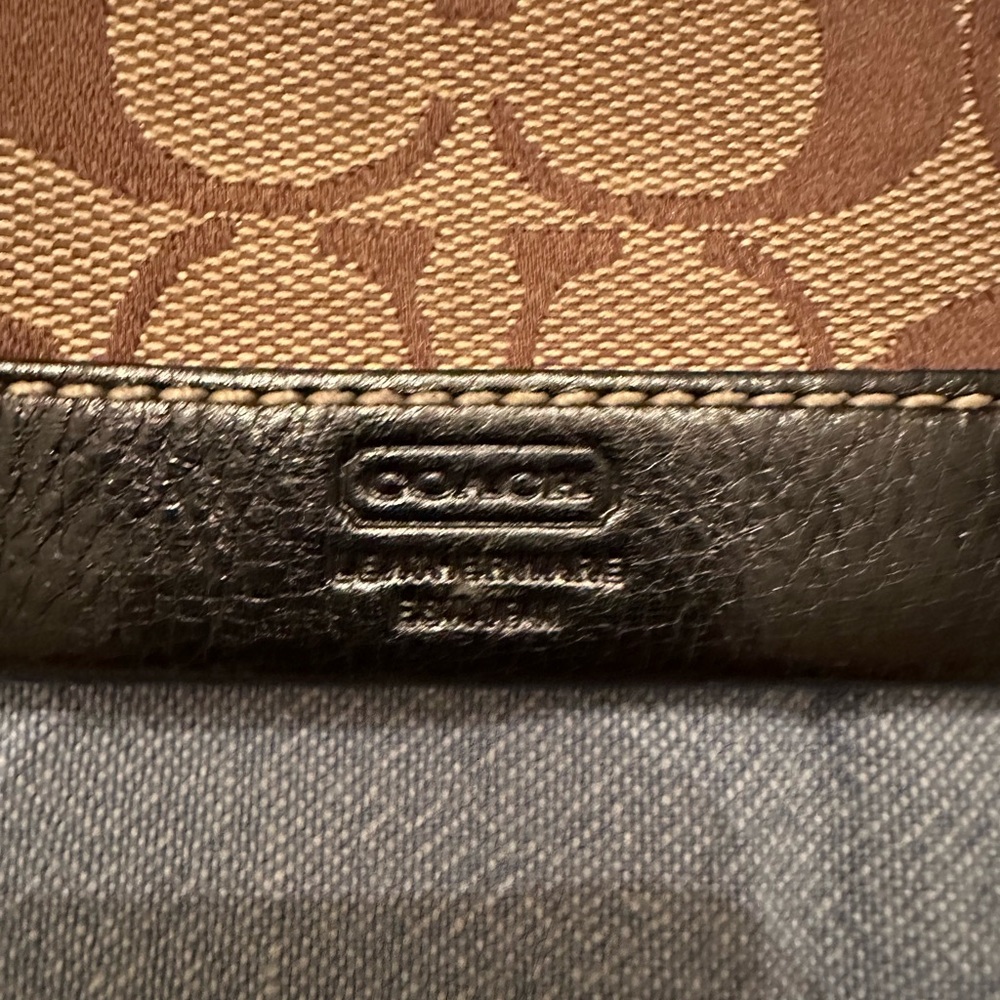 COACH Skinny Mini Coin Purse and ID Case - EUC - Picture 2 of 11